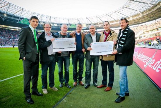 "Initiatoren, Partnerunternehmen und Projekte vereint: Nek Capric (Hannover 96), Dieter Schwandt (Johannes-Keppler-Gymnasium), Lars-Ole Walburg (Staatstheater), Johann-Friedrich Dempwolff (Johnson Controls), Jürgen Wache (Hannoversche Volksbank), Bastian