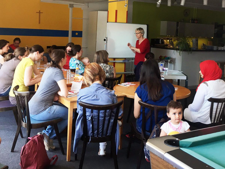 Homöopathie für Mutter und Kind im Mama-Café, 2017 in der Kirchengemeinde St. Johannes.