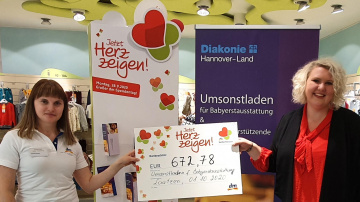 links Evgenia Scheiermann (dm Laatzen), rechts Madeline Schlüter links Evgenia Scheiermann (dm Laatzen), rechts Madeline Schlüter