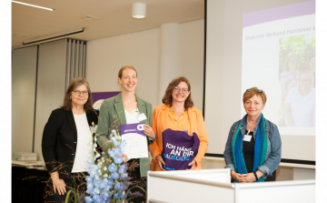 Zertifikatsübergabe (Foto: Mascha Lohe) Zertifikatsübergabe (Foto: Mascha Lohe)
