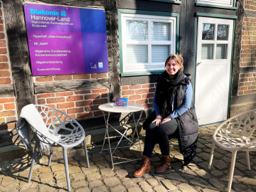 Kirchenkreissozialarbeiterin Laura Schmidt hat ihr Büro im Diakonischen Beratungszentrum Burgwedel. Foto: Andrea Hesse