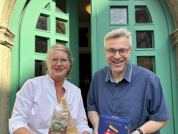 Diakon Ulf Elmhorst und Kirchenkreissozialarbeiterin Janet Breier laden zur Spaghetti-Kirche