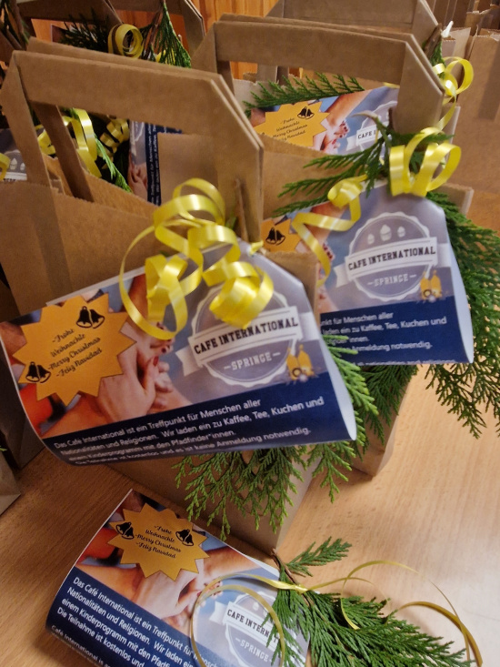 Weihnachtstütenfest im Café International Springe